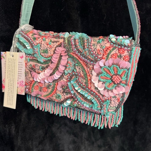 🩷MADE IN INDIA HANDMADE VIRAL Paisley Sling Bag🩷NWT - Picture 13 of 17